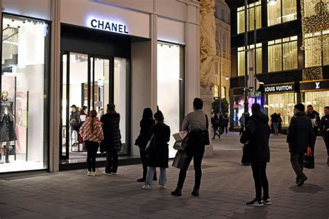 chanel boutique leeds|Chanel shops near me.